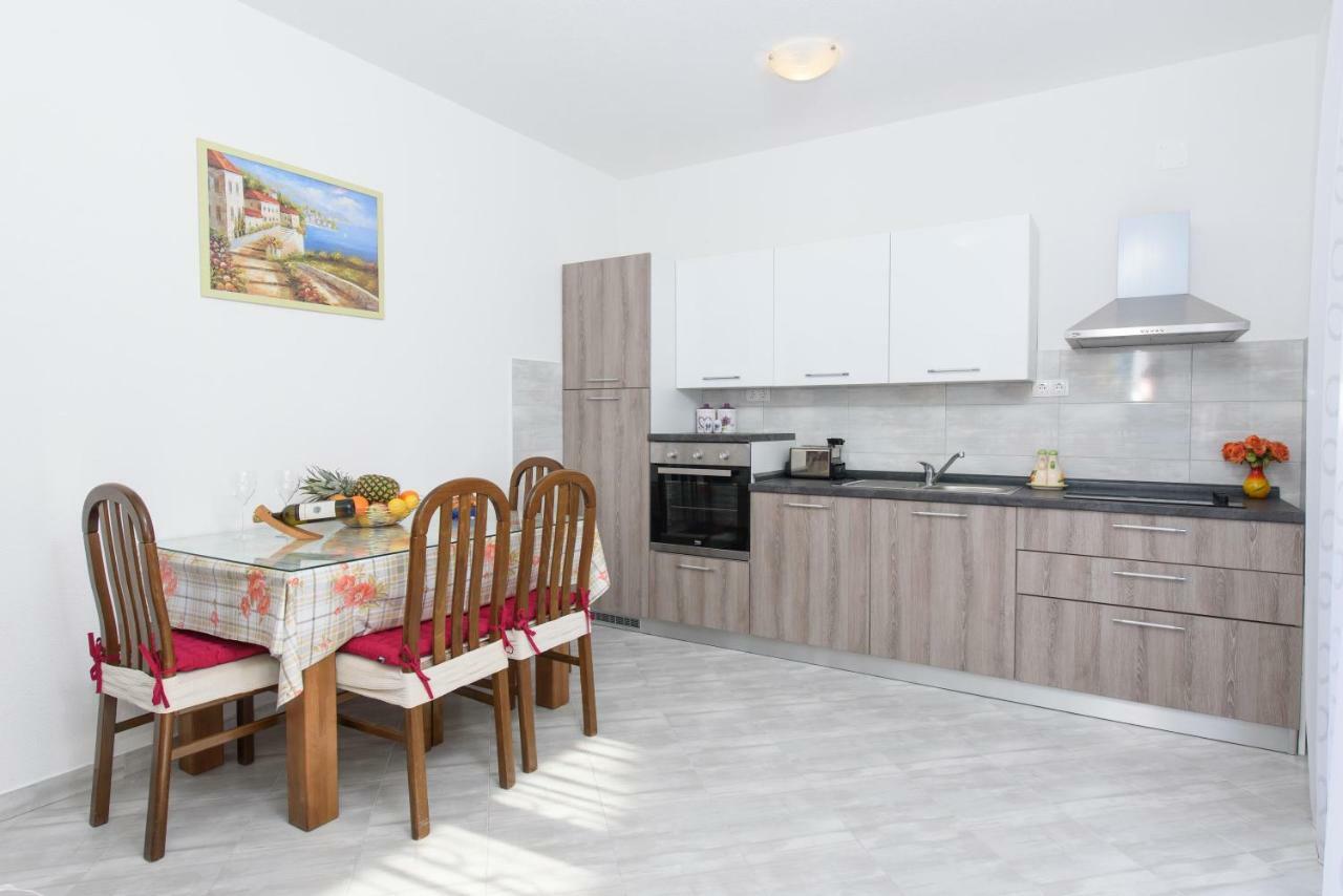 Apartments & Rooms Seaside Kaštela Εξωτερικό φωτογραφία