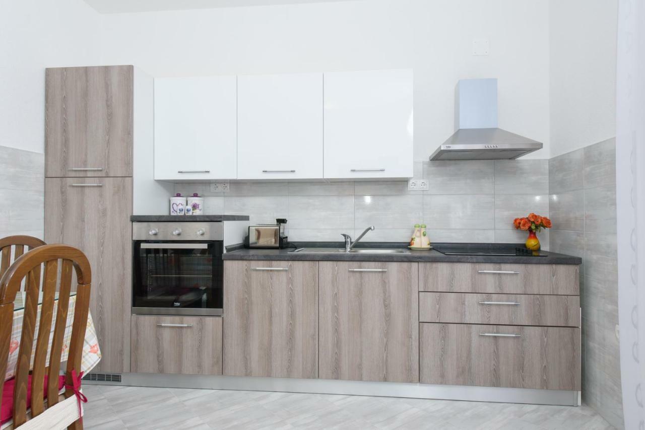 Apartments & Rooms Seaside Kaštela Εξωτερικό φωτογραφία